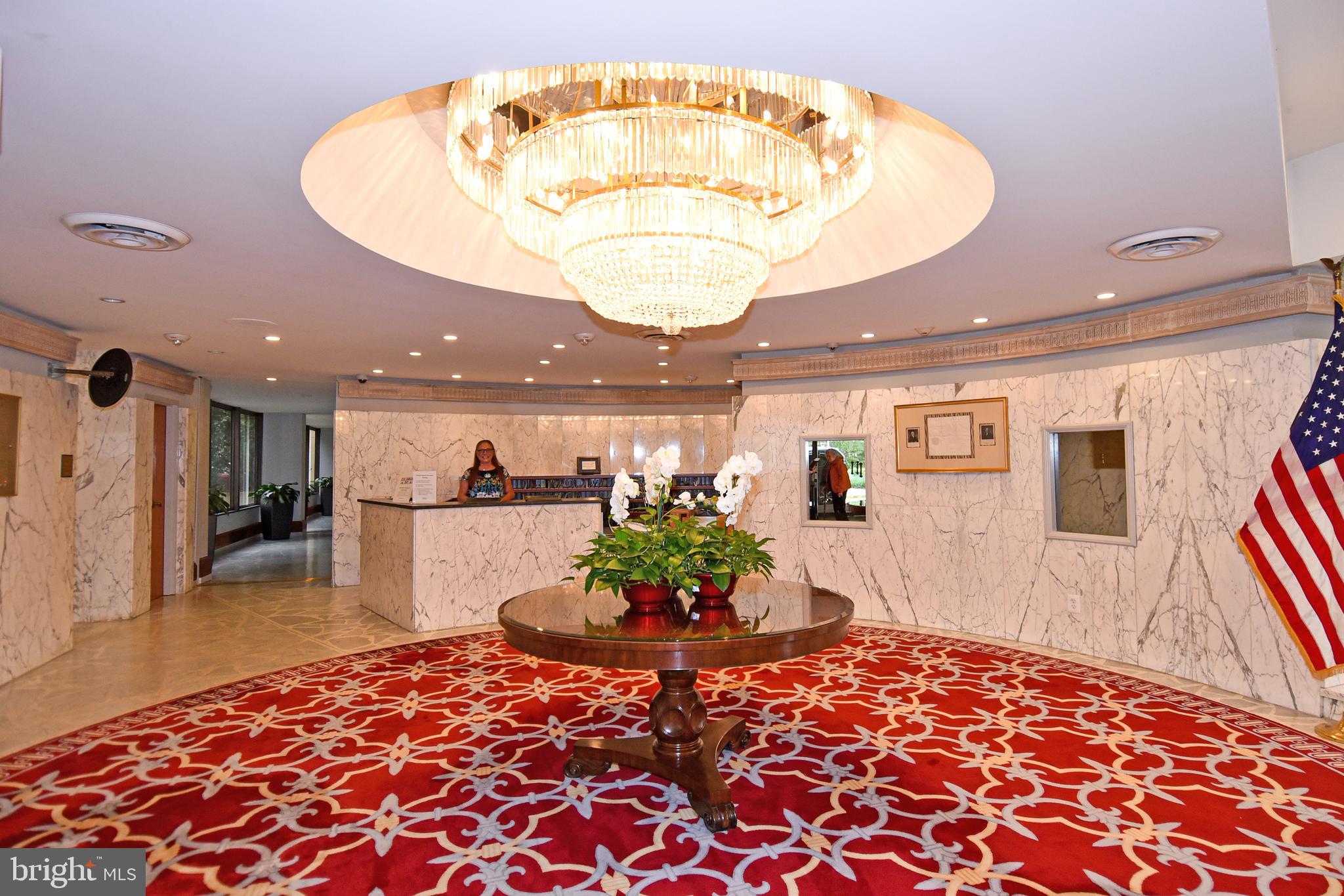 1101 South Arlington Ridge Road, Unit 903 Arlington, VA 22202 - Photo 50 of 66 Main Lobby - 24 Hour Front Desk