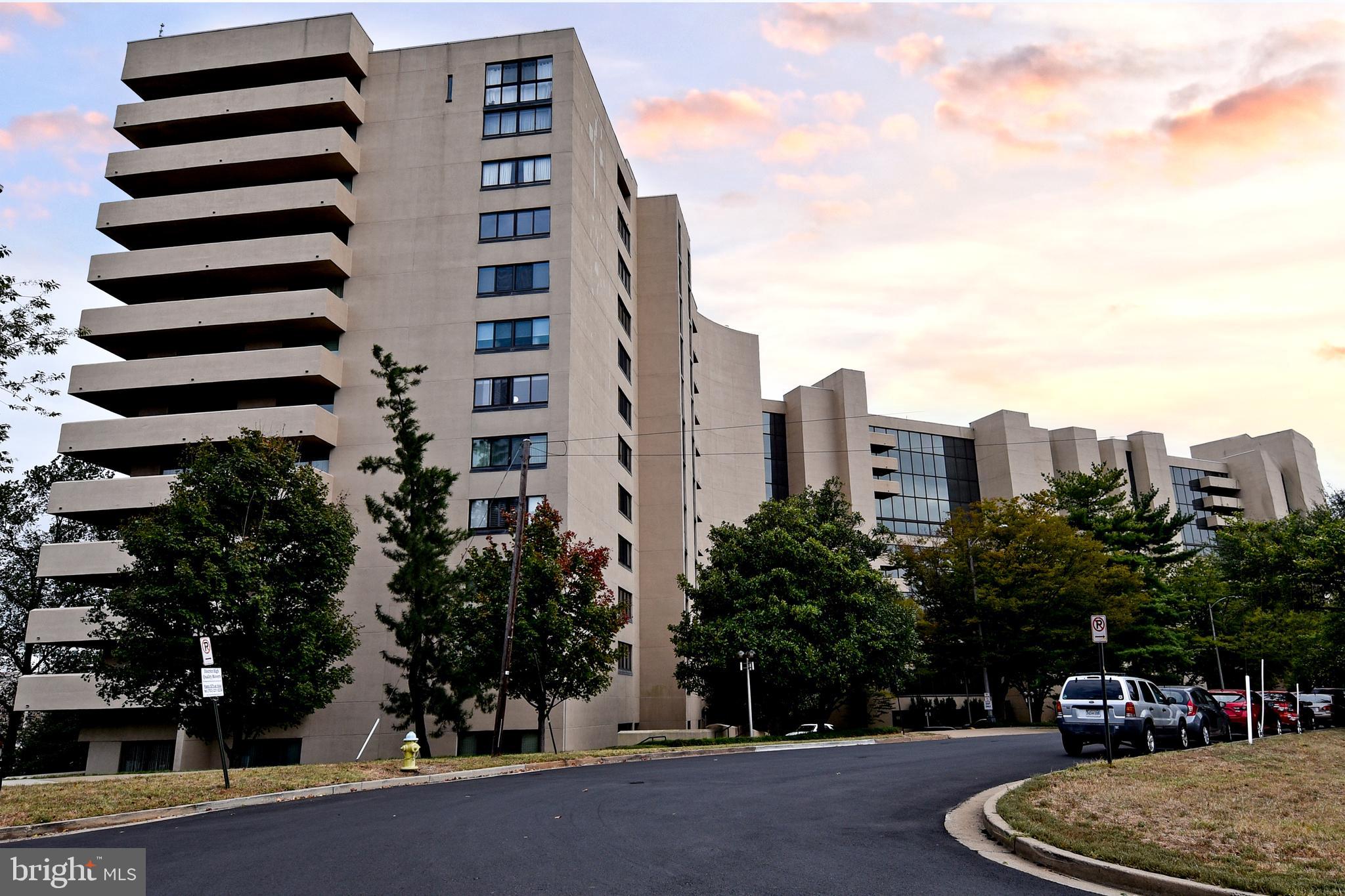 1101 South Arlington Ridge Road, Unit 903 Arlington, VA 22202 - Photo 65 of 66 The Representative - 3rd View
