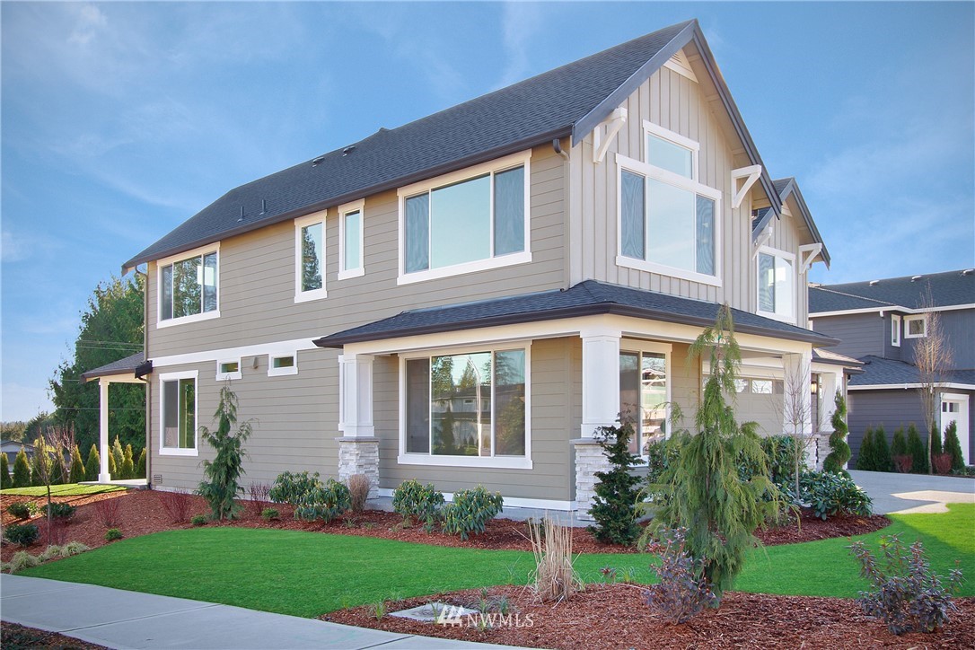 6133 Northeast 2nd Street Renton, WA 98059 - Photo 2 of 25 Gallery Image 2