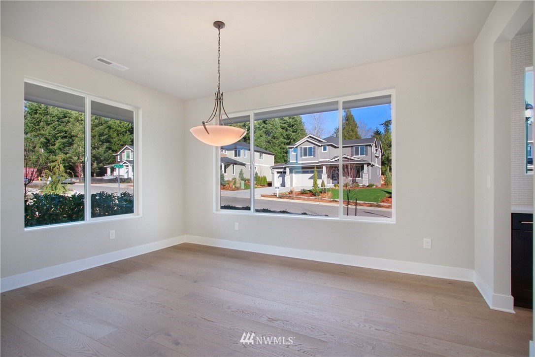 6133 Northeast 2nd Street Renton, WA 98059 - Photo 12 of 25 Gallery Image 12