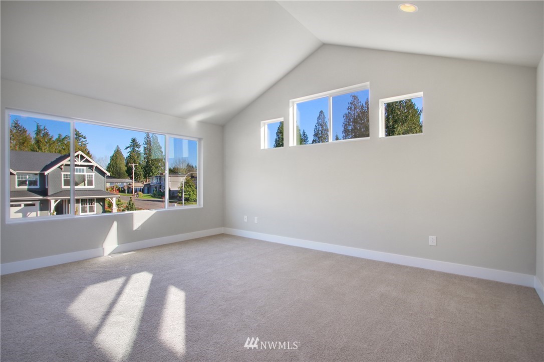 6133 Northeast 2nd Street Renton, WA 98059 - Photo 16 of 25 Gallery Image 16