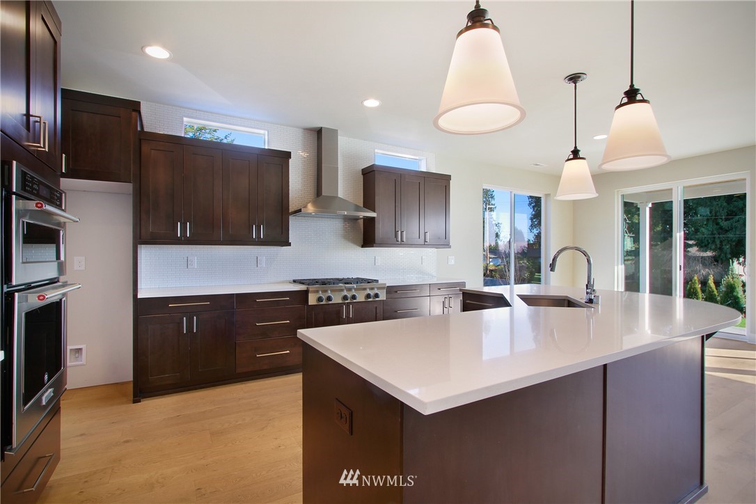 6133 Northeast 2nd Street Renton, WA 98059 - Photo 7 of 25 Gallery Image 7