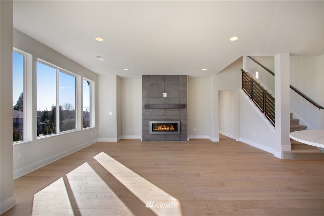 6133 Northeast 2nd Street Renton, WA 98059 - Photo 10 of 25 Gallery Image 10