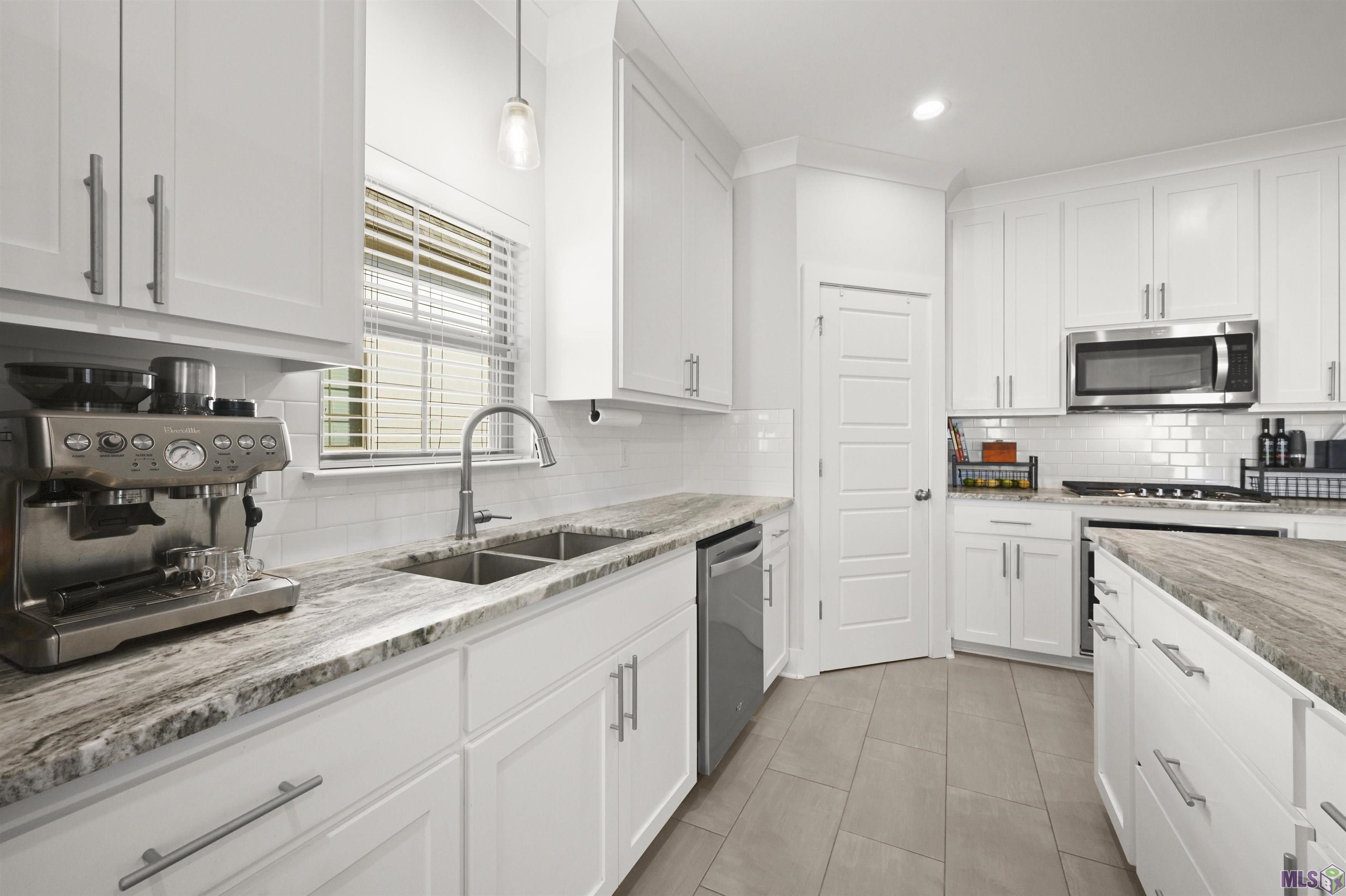 11681 Hideaway Street Denham Springs, LA 70726 - Photo 9 of 19