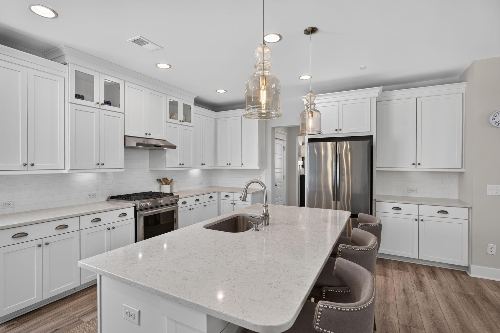 3957 Bessemer Road Mount Pleasant, SC 29466 - Photo 15 of 51 16-web-or-mls-Charleston Creative Media
