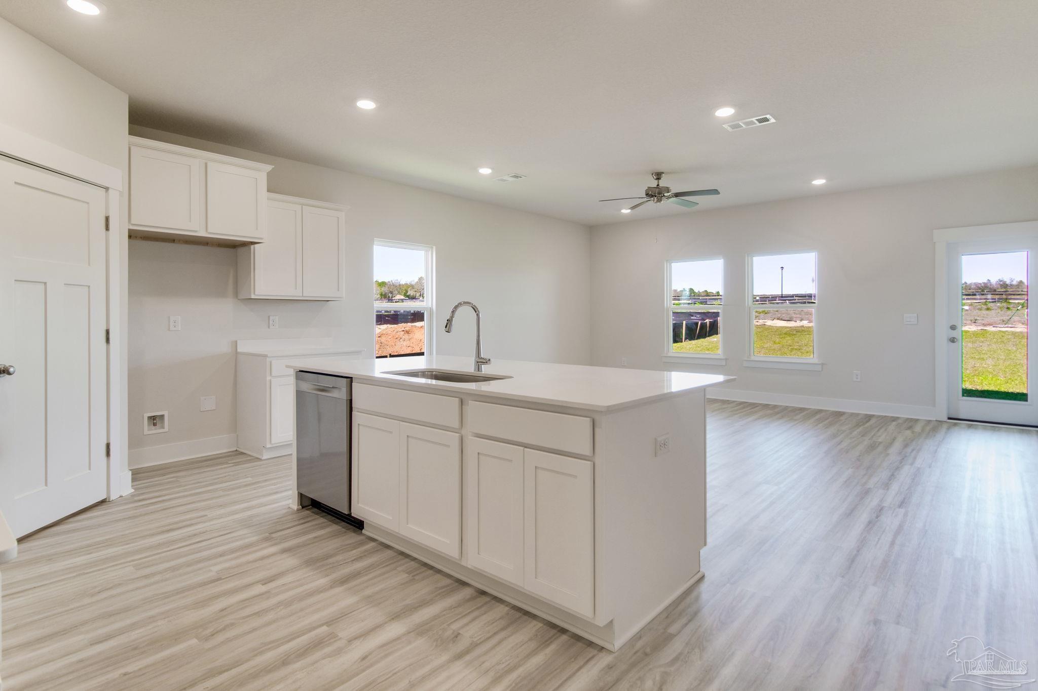 2922 Winterberry Road Cantonment, FL 32533 - Photo 11 of 45 Gallery Image 11