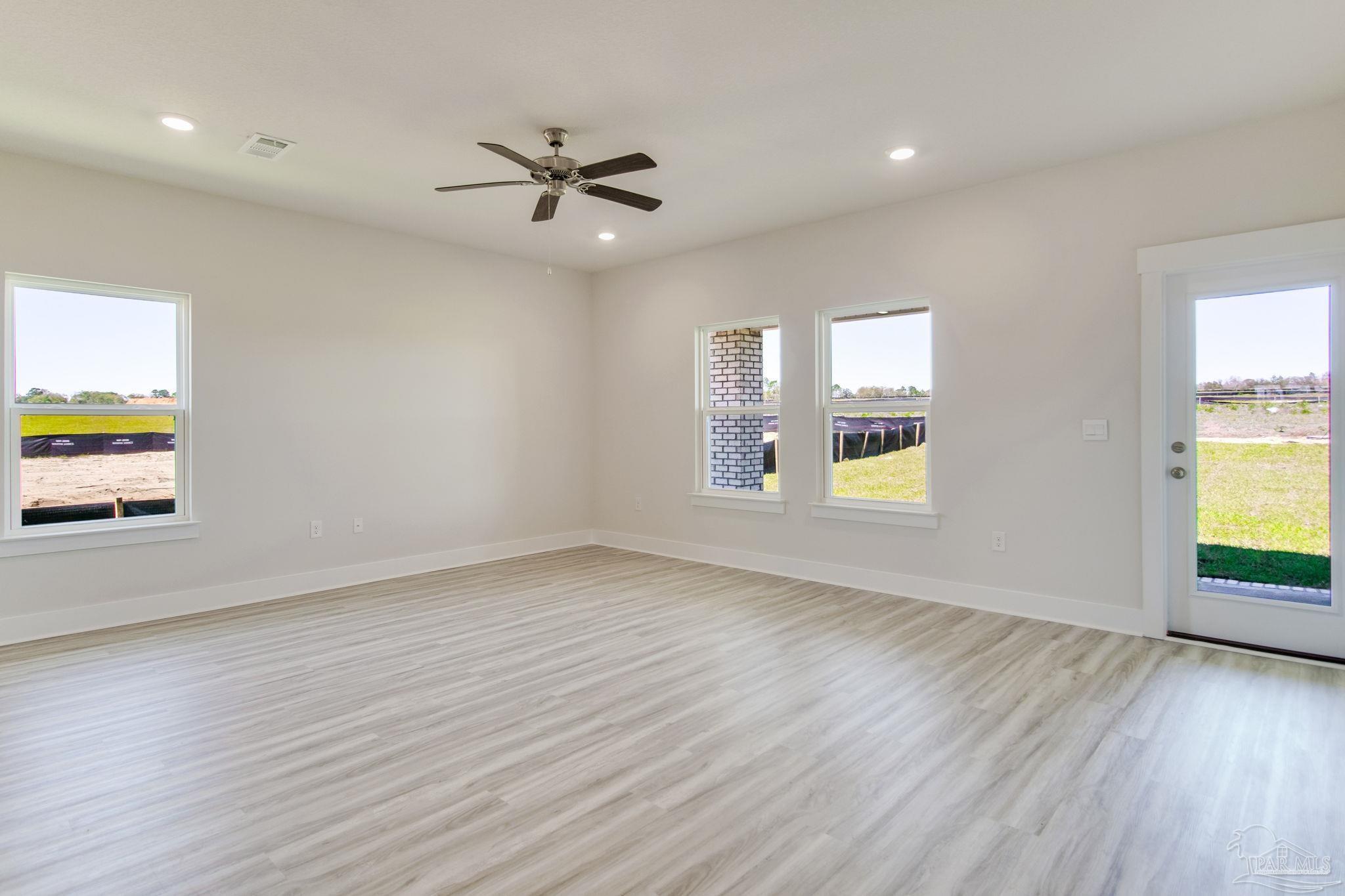 2922 Winterberry Road Cantonment, FL 32533 - Photo 9 of 45 Gallery Image 9