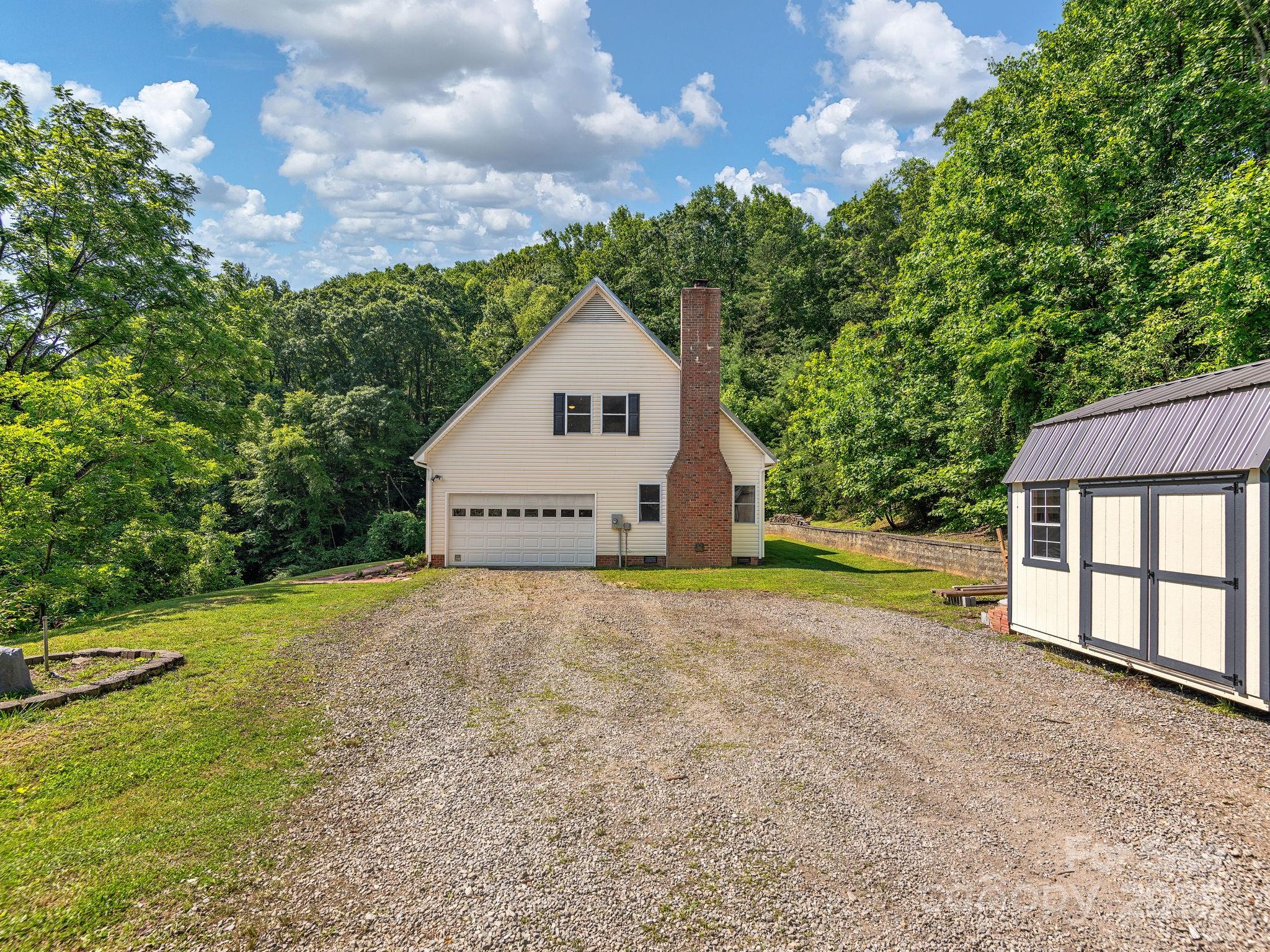 345 Bob Barnwell Road Fletcher, NC 28732 - Photo 3 of 29 Gallery Image 3