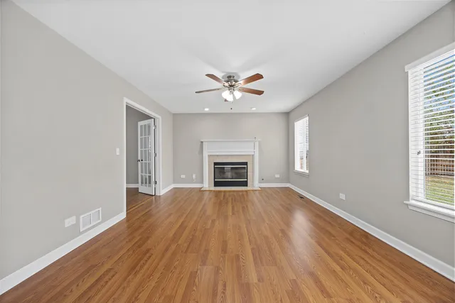 $434,900 | 353 Foster Way, Bolingbrook, IL 60440