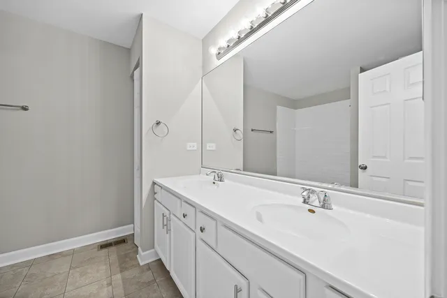 $434,900 | 353 Foster Way, Bolingbrook, IL 60440