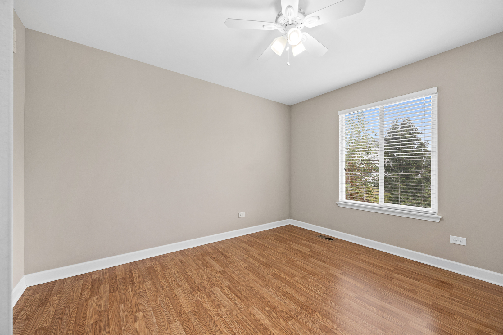 353 Foster Way Bolingbrook, IL 60440 - Photo 23 of 31