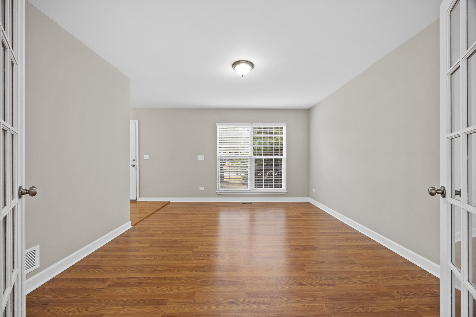 353 Foster Way Bolingbrook, IL 60440 - Photo 8 of 31