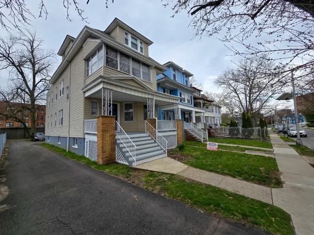 $2,600 | 10 Washington Terrace, East Orange, NJ 07017