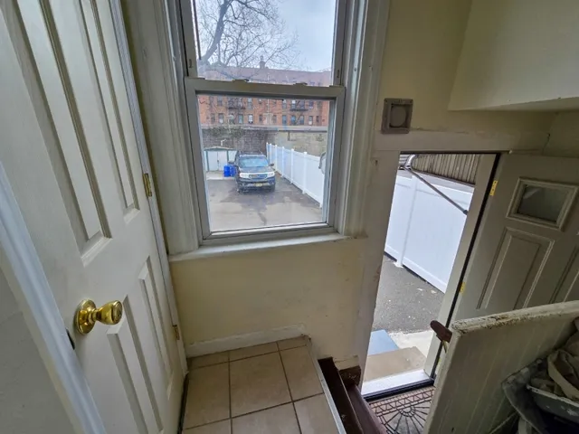 $2,600 | 10 Washington Terrace, East Orange, NJ 07017