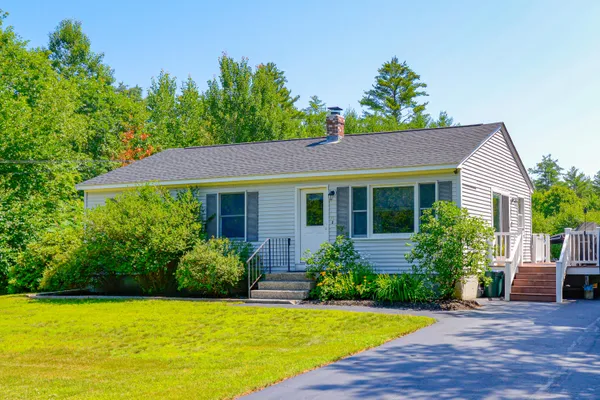 $399,900 | 16 Mill Lane, Naples, ME 04055
