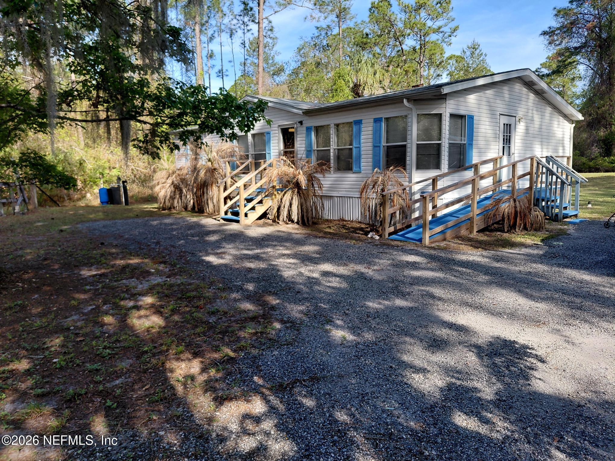 426 Carteret Road Georgetown, FL 32139 - Photo 2 of 27 426 Front