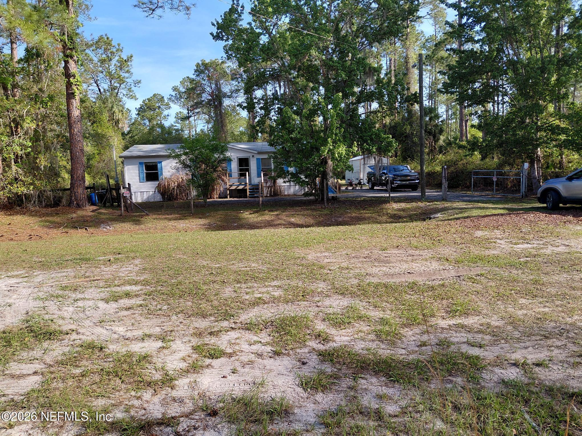 426 Carteret Road Georgetown, FL 32139 - Photo 5 of 27 426 Front 5