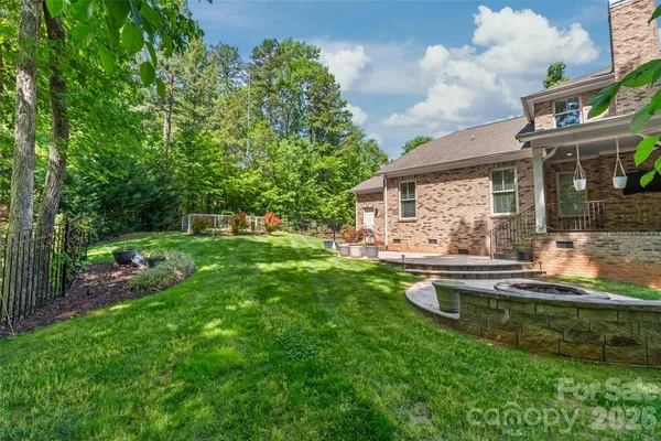 $1,295,000 | 713 Woodcliff Court, Waxhaw, NC 28173