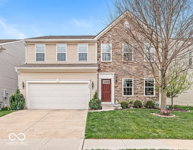 $380,000 | 628 Reunion Lane, Greenwood, IN 46143
