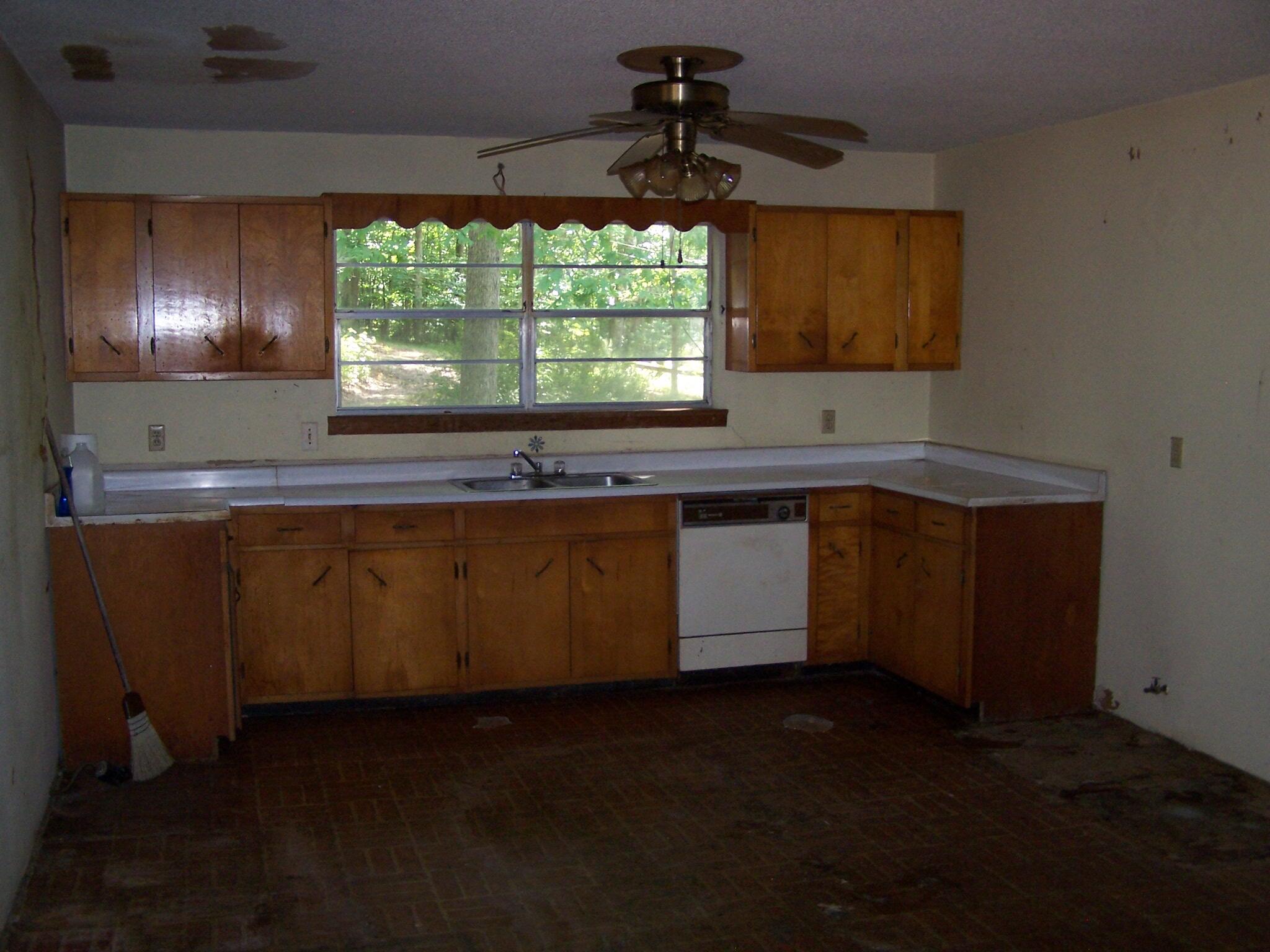 1511 Monroe Green Road Trion, GA 30753 - Photo 3 of 6 100_2149