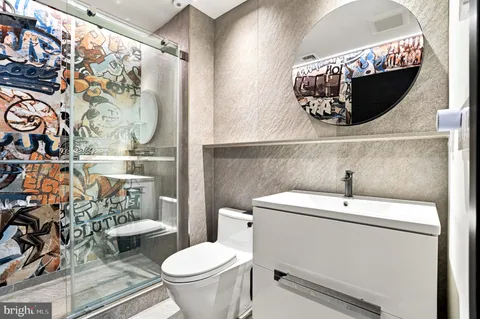 $2,950,000 | 2504 Delancey Place, Philadelphia, PA 19103