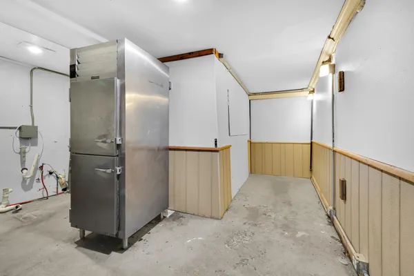 a view of a walk in closet