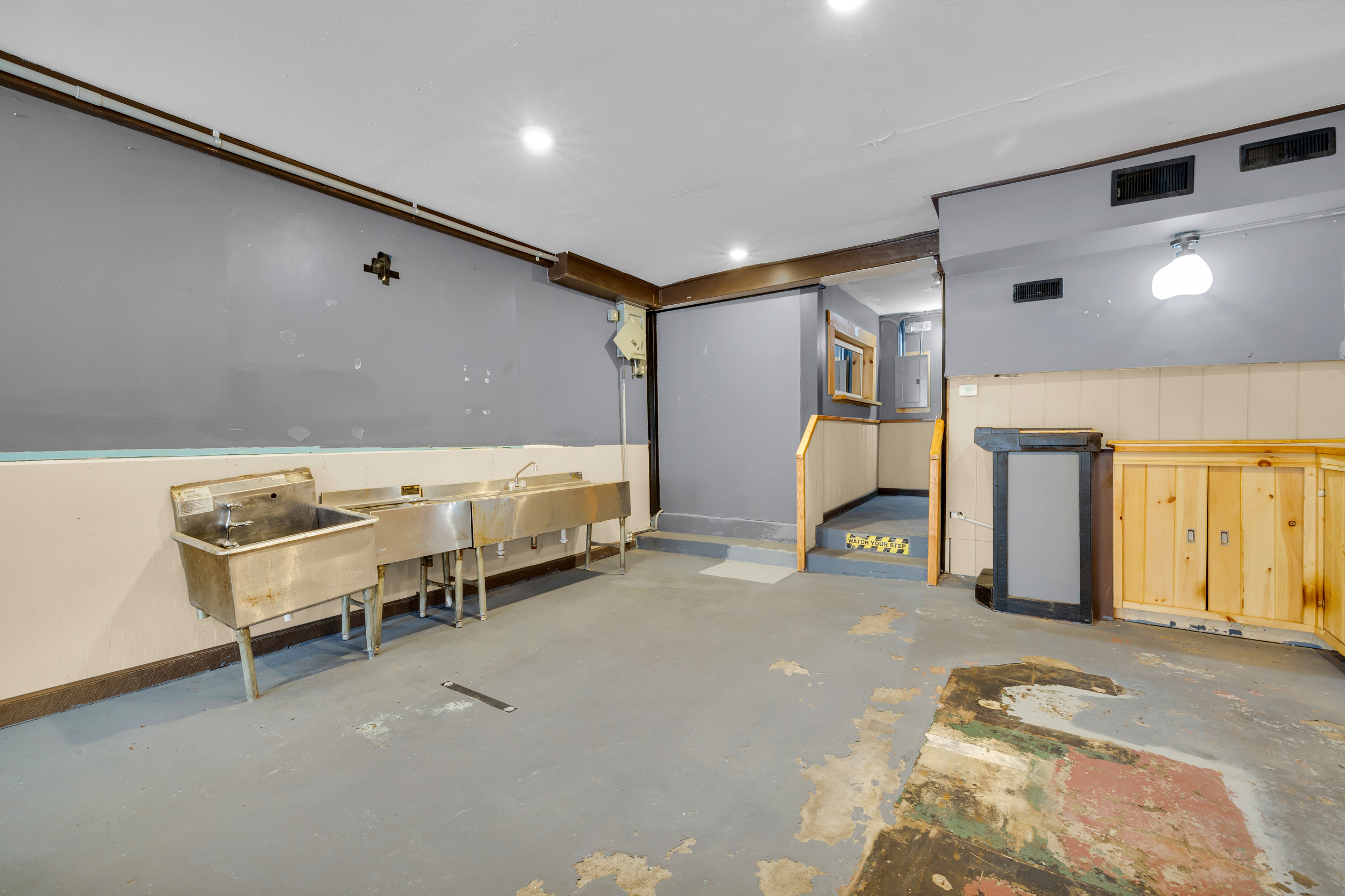 720 Main Street Winchester, CT 06098 - Photo 7 of 38 a bedroom with furniture and a window