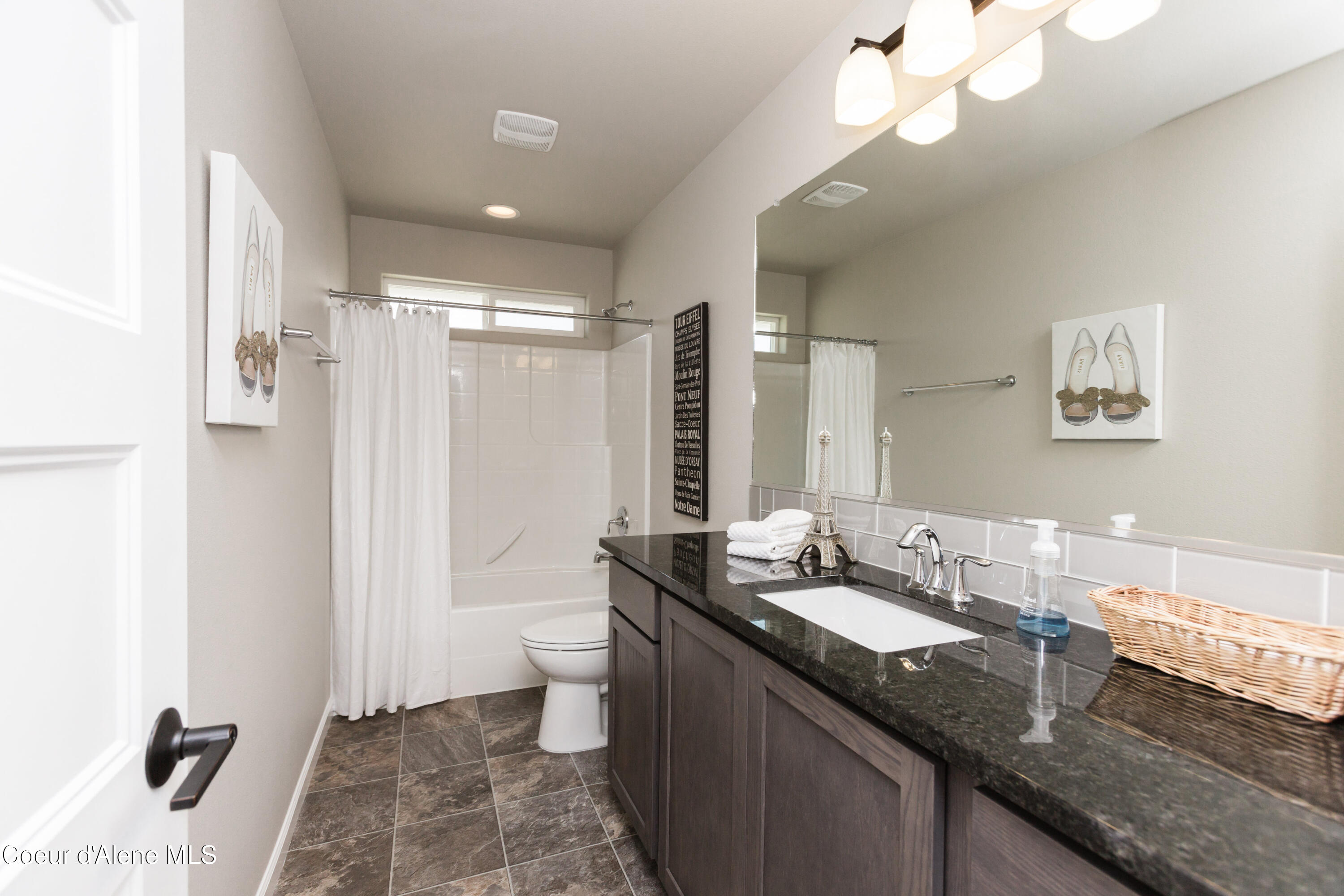 3328 North Segar Loop Post Falls, ID 83854 - Photo 14 of 30 (14) Stock Bathroom