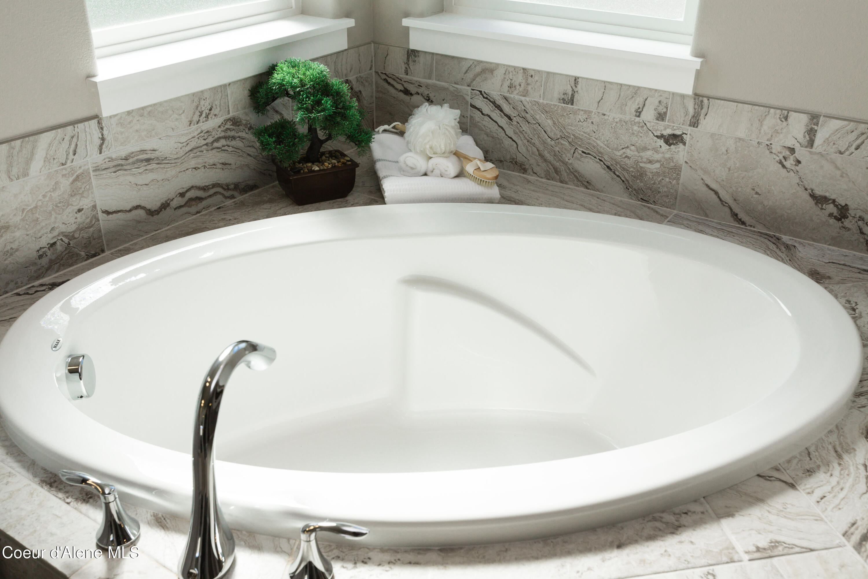 3328 North Segar Loop Post Falls, ID 83854 - Photo 18 of 30 (18) Stock Master Bathroom (3)