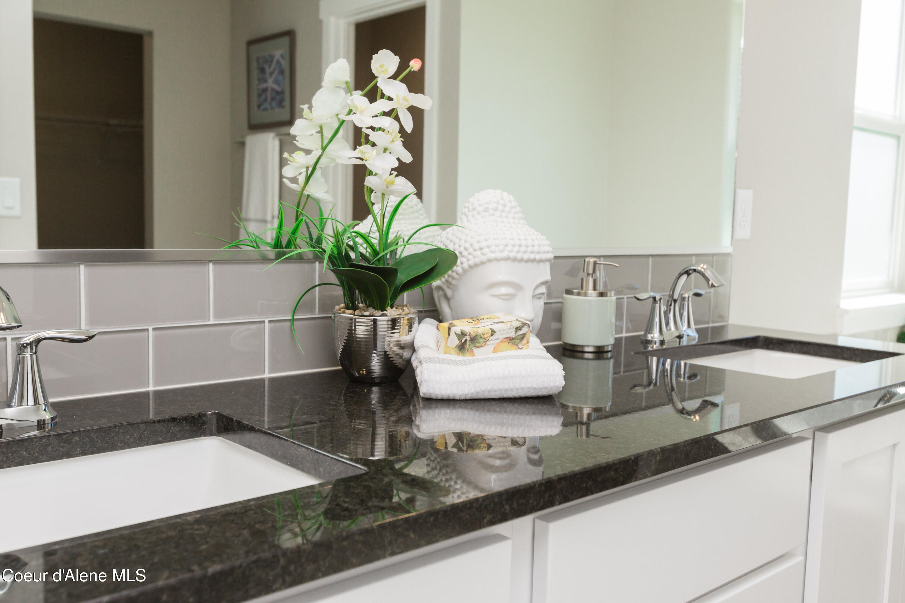 3328 North Segar Loop Post Falls, ID 83854 - Photo 19 of 30 (19) Stock Bathroom (3)