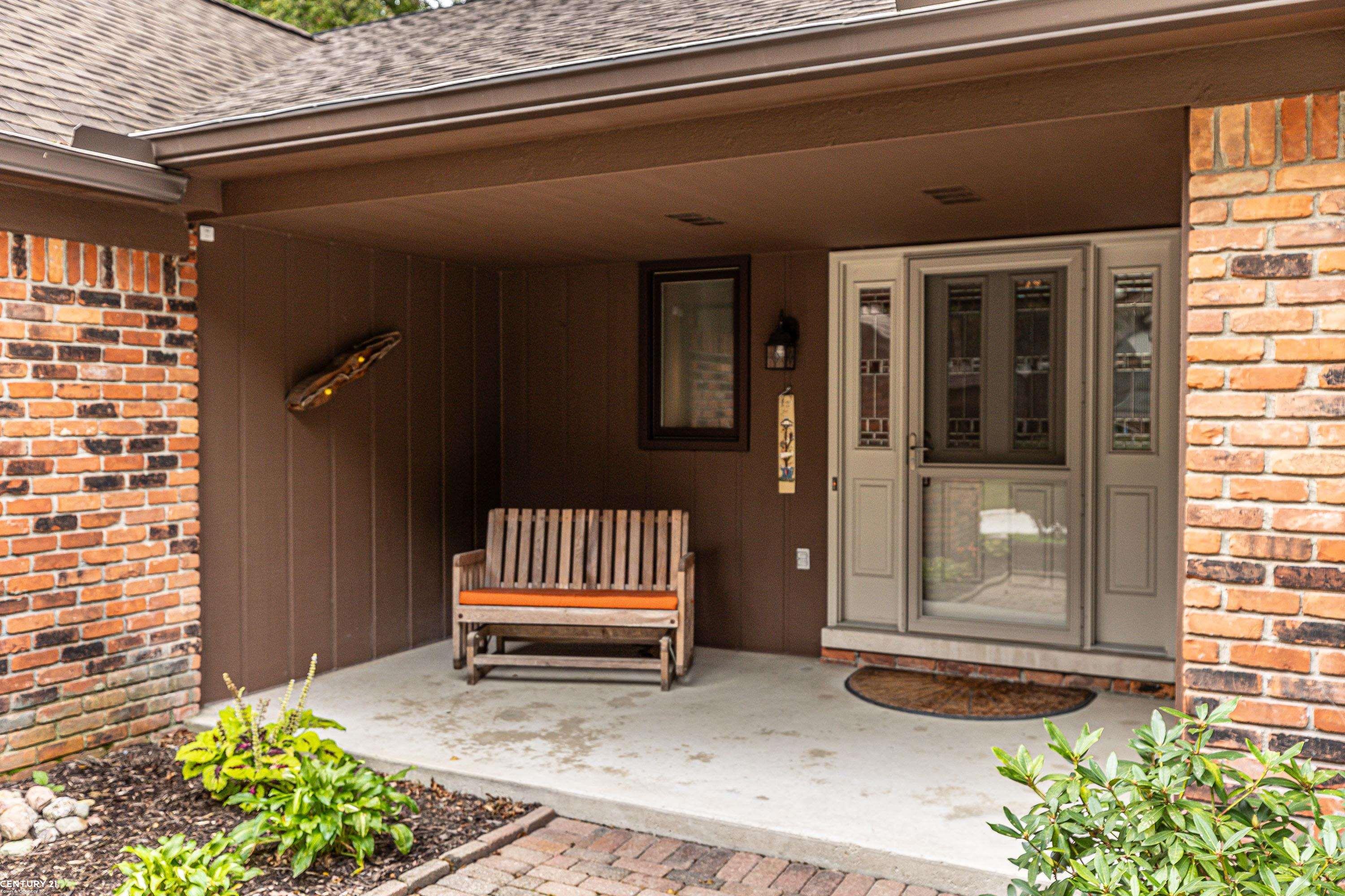 1275 Greenleaf Drive Rochester Hills, MI 48309 - Photo 2 of 36