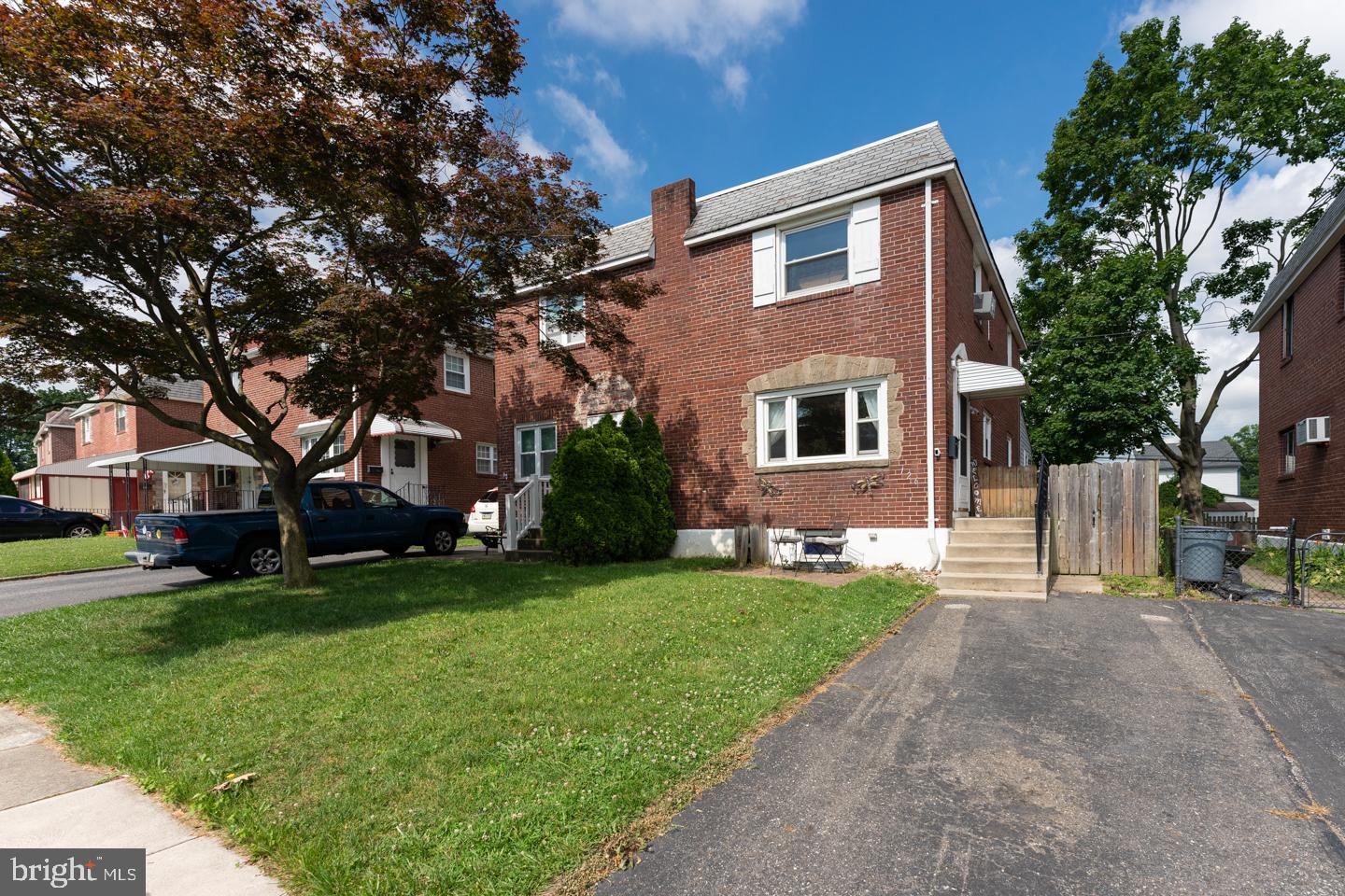 126 West Garrison Road Brookhaven, PA 19015 - Photo 2 of 28 Gallery Image 2