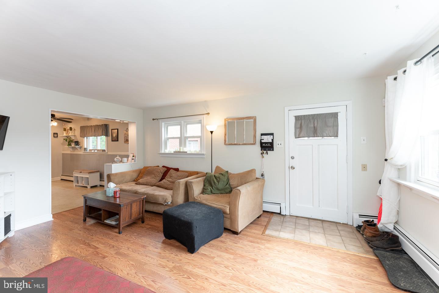 126 West Garrison Road Brookhaven, PA 19015 - Photo 4 of 28 Gallery Image 4