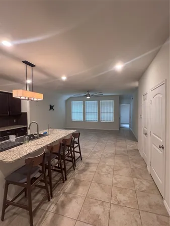 $2,100 | 737 Montclair Mist Lane, La Marque, TX 77568