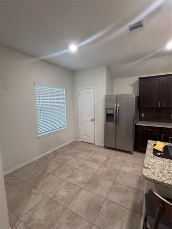 $2,100 | 737 Montclair Mist Lane, La Marque, TX 77568