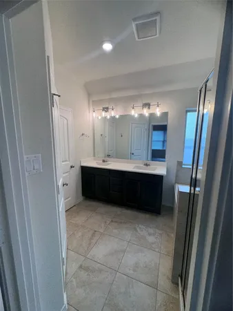 $2,100 | 737 Montclair Mist Lane, La Marque, TX 77568