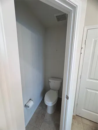 $2,100 | 737 Montclair Mist Lane, La Marque, TX 77568