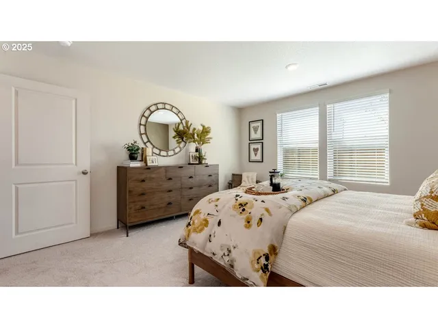 $444,995 | 348 Greencrest Street Northeast, Salem, OR 97301