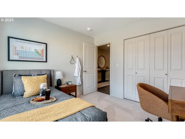 $444,995 | 348 Greencrest Street Northeast, Salem, OR 97301