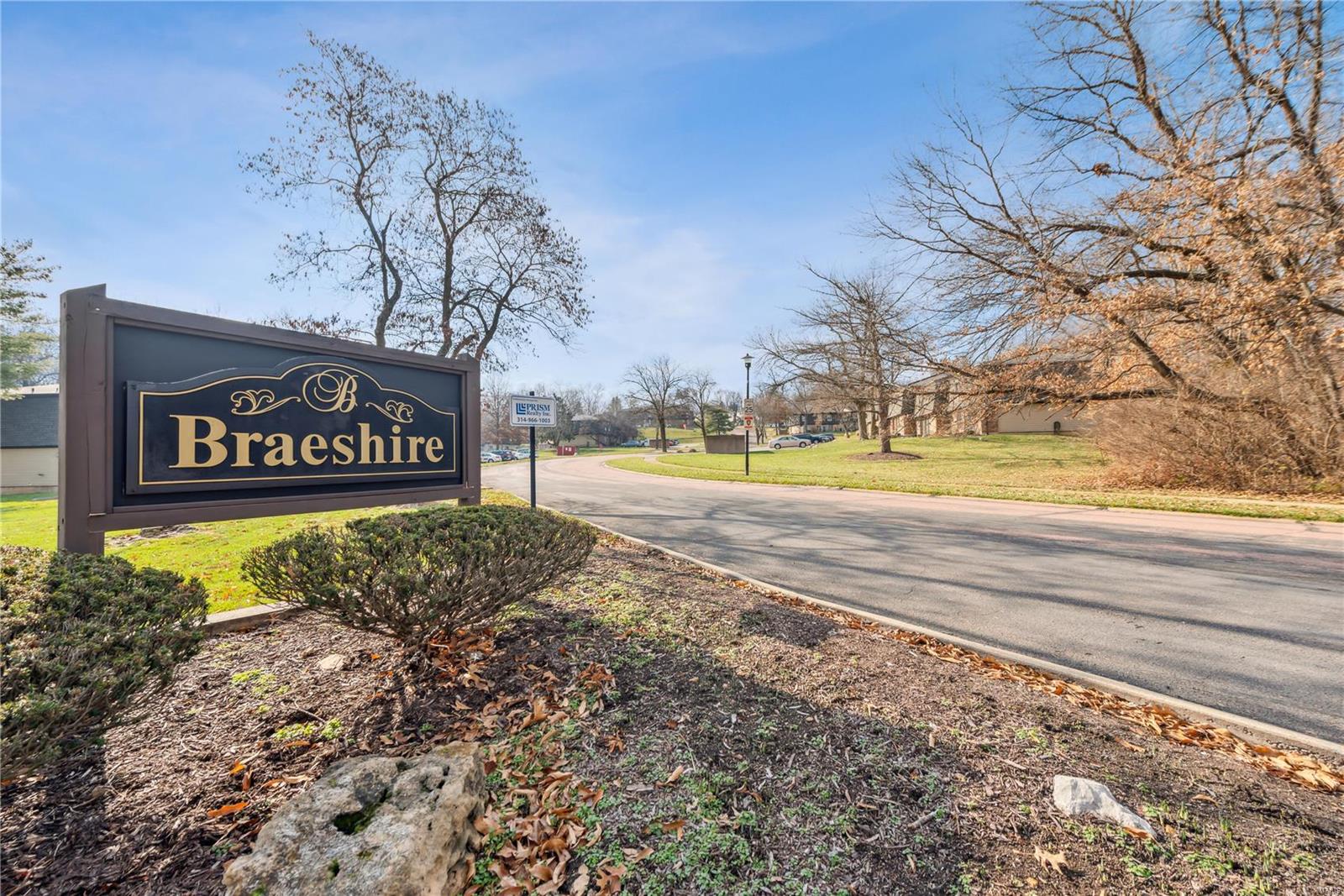 240 Braeshire Drive, Unit G Ballwin, MO 63021 - Photo 2 of 27