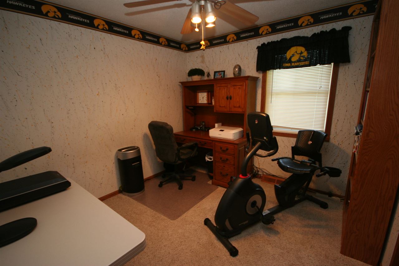 132 Country Club Road Williamsburg, IA 52361 - Photo 17 of 26 Gallery Image 17