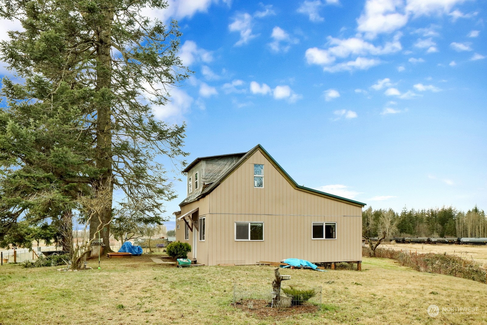 3534 Arnie Road Custer, WA 98240 - Photo 19 of 34 a view of backyard of the house