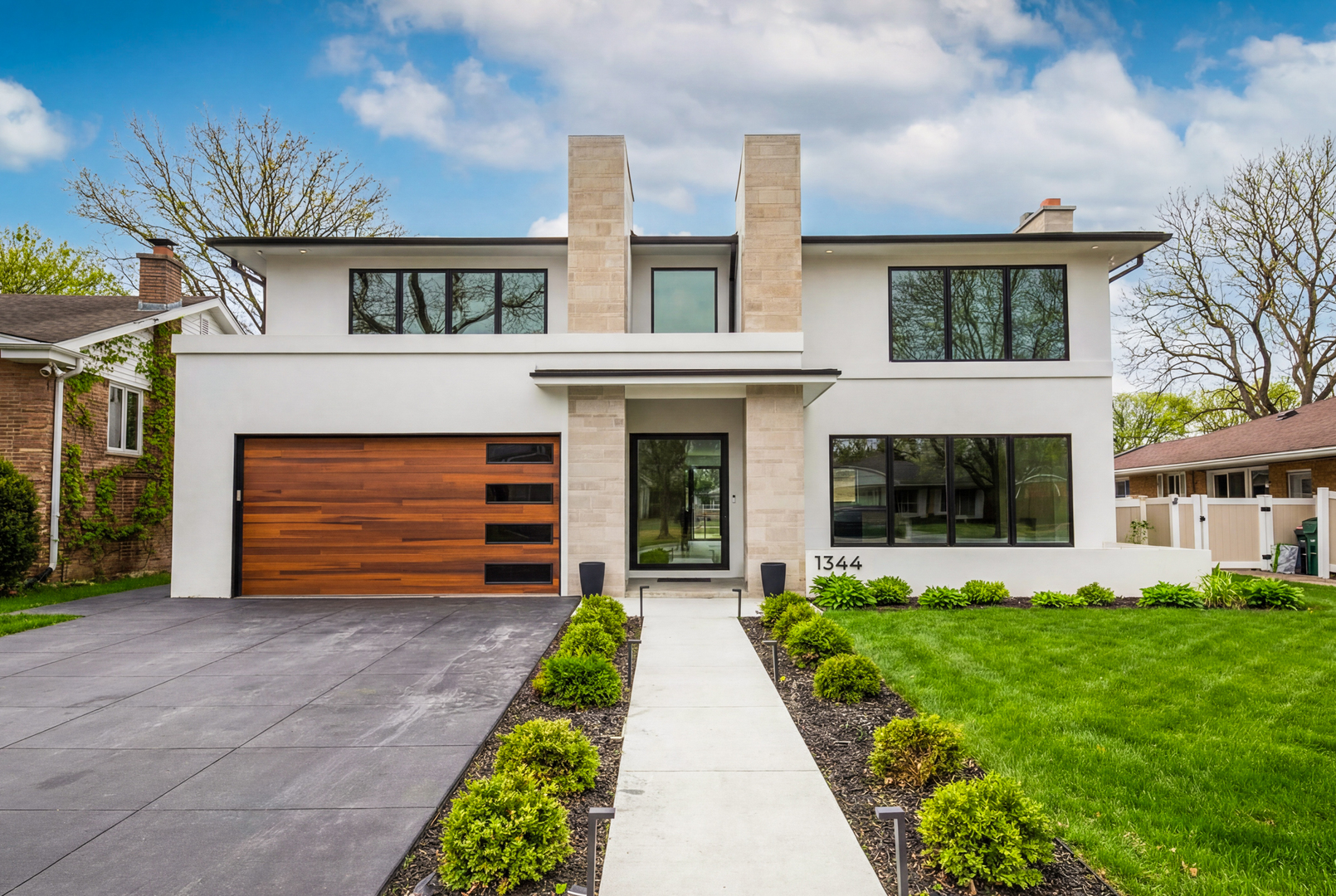 1344 South Chester Avenue Park Ridge, IL 60068 - Photo 1 of 1