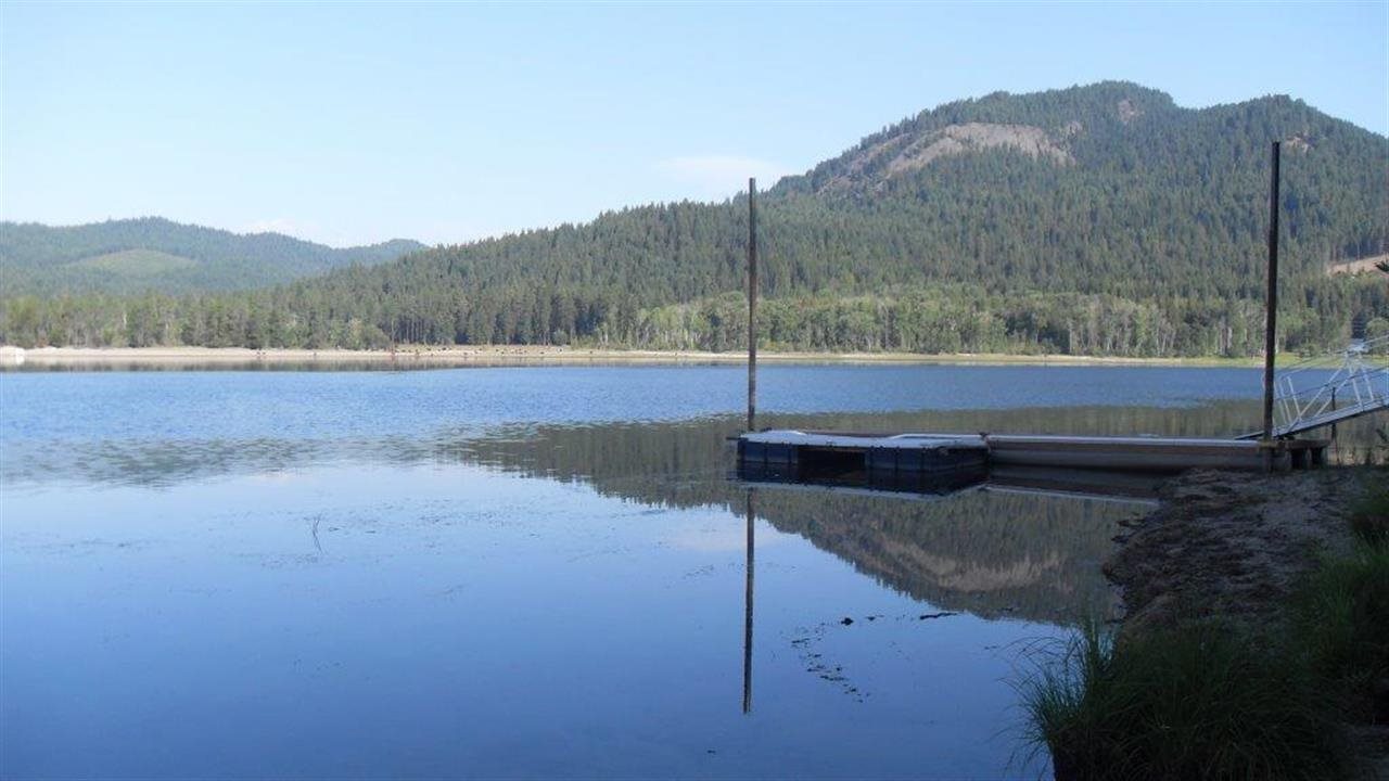 932 Riverbend Loop Road Cusick, WA 99119 - Photo 2 of 13