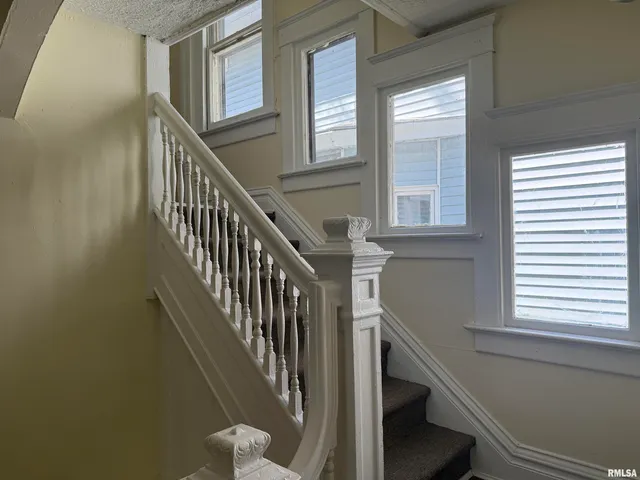 $49,900 | 704 East La Salle Street, Peoria, IL 61603