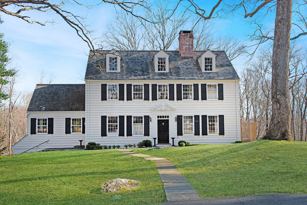 399 Laurel Road New Canaan, CT 06840 - Photo 1 of 37 3c217bd0cf51f2171be9399ccb830a6e69c4b644