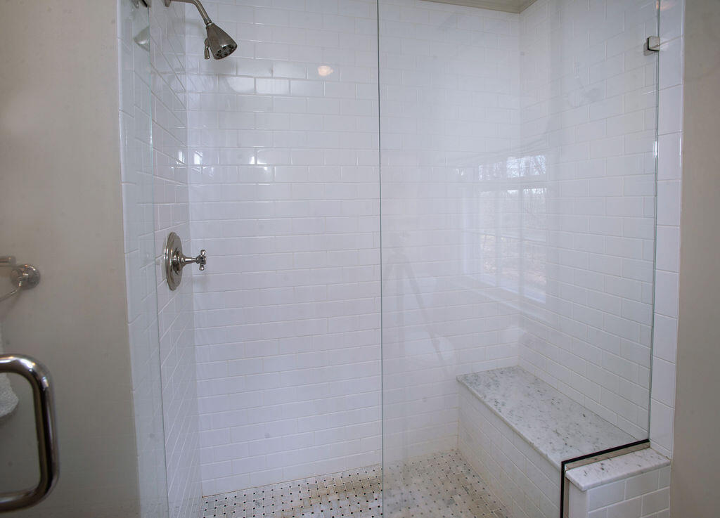 399 Laurel Road New Canaan, CT 06840 - Photo 27 of 37 399Laurel-13