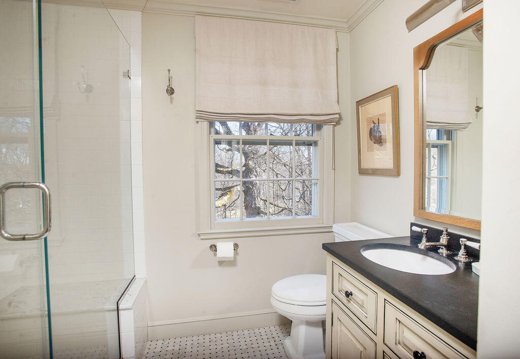 399 Laurel Road New Canaan, CT 06840 - Photo 30 of 37 399Laurel-14