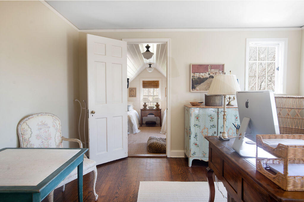 399 Laurel Road New Canaan, CT 06840 - Photo 31 of 37 399Laurel-9