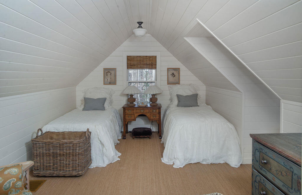 399 Laurel Road New Canaan, CT 06840 - Photo 33 of 37 399Laurel-7
